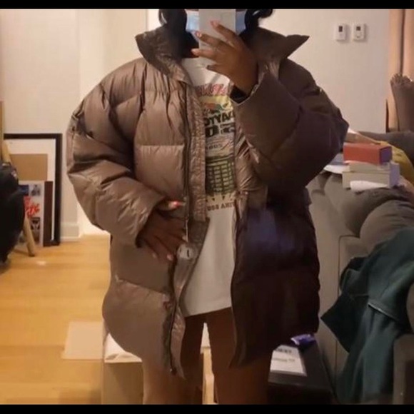 Detachable 2-way Puffer in Chocolate from Source Unknown - Picture 2 of 3